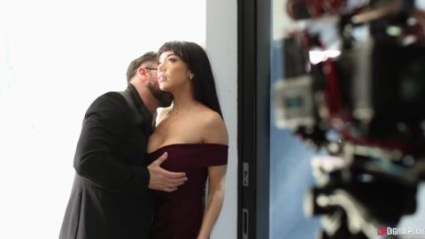 DigitalPlayground - Exclusive behind the scenes, look at what a sexy robot AI does in synthesis